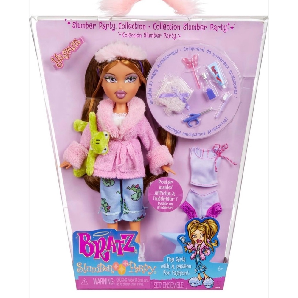 Bratz Slumber Party-Yasmin Fashion Doll with 2 sets of pajamas+Accessories.NEW